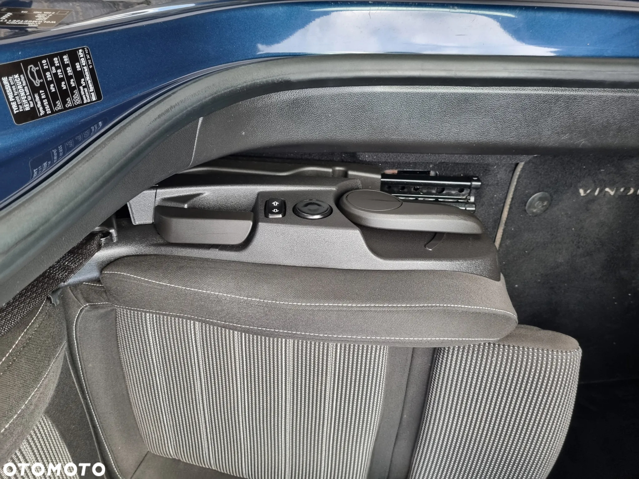 Opel Insignia 1.6 ECOTEC DI Turbo ecoFLEX Start/Stop Business Edition - 13