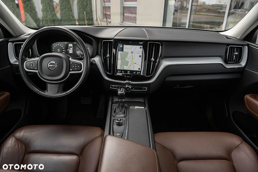 Volvo XC 60 - 30