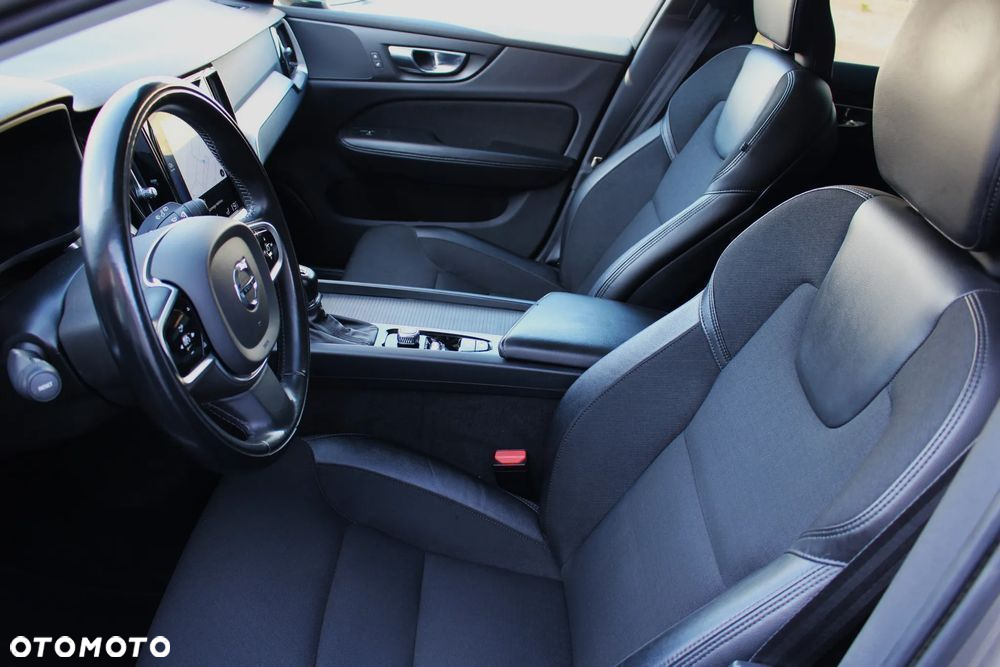 Volvo V60 D3 Geartronic Momentum Pro - 18