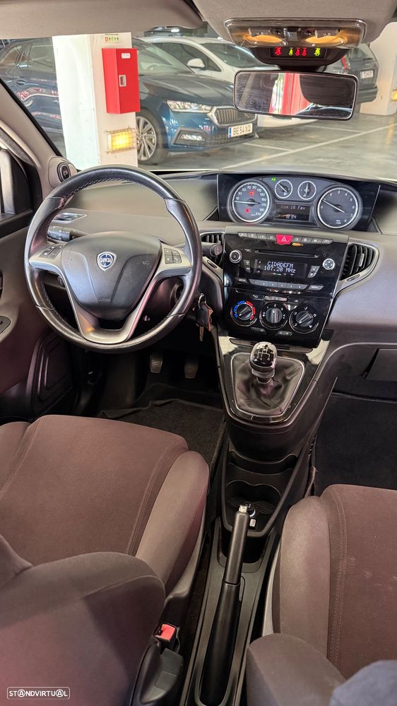 Lancia Ypsilon 1.2 S&S Urban - 10