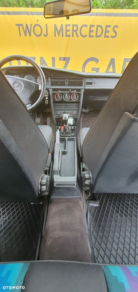Mercedes-Benz W201 (190) - 14
