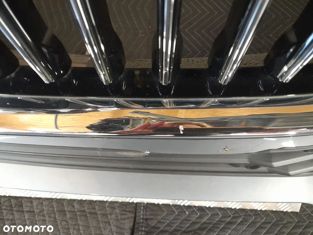 Zderzak przód kompletny inscription kol.714 sprysk 4pdc Volvo XC60 II 19r - 6