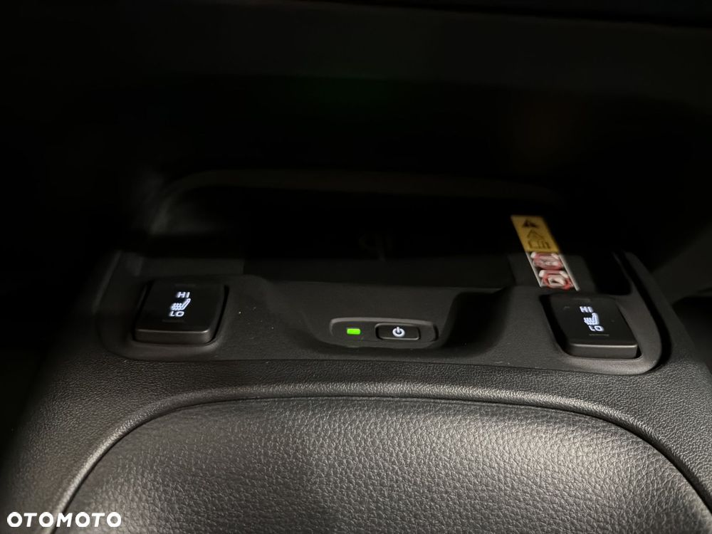 Toyota Corolla 1.8 Hybrid Comfort - 18