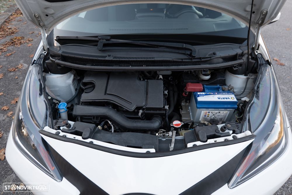 Toyota Aygo x-play Eco - 8