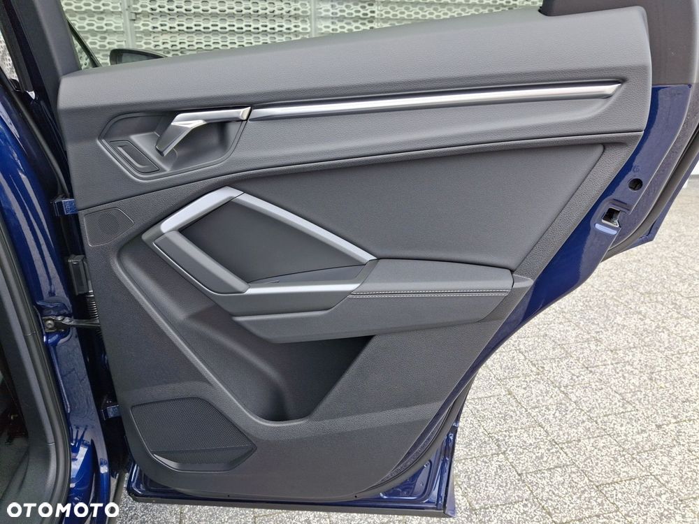 Audi Q3 Sportback - 18