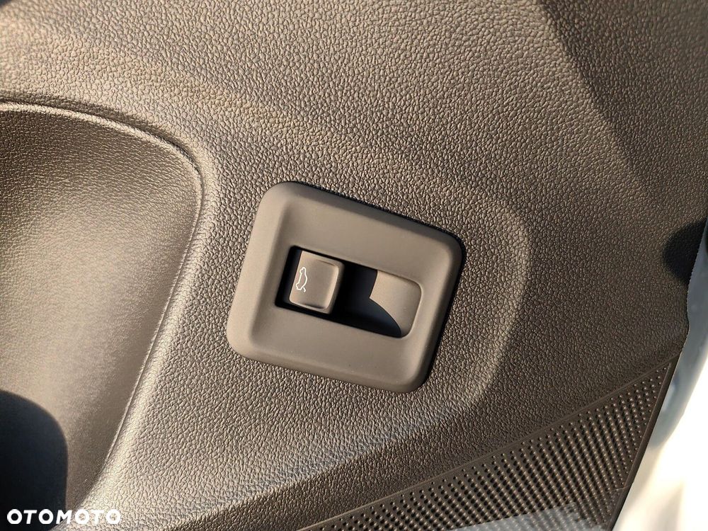 Volkswagen T-Roc 1.5 TSI R-Line DSG - 24