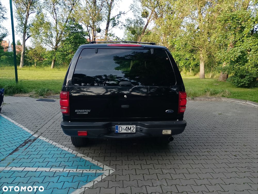 Ford Expedition 4.6 XLT 4WD - 5