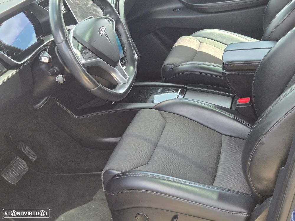Tesla Model X 100D - 20