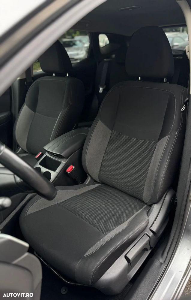 Nissan Qashqai 1.3 DIG-T ACENTA - 28