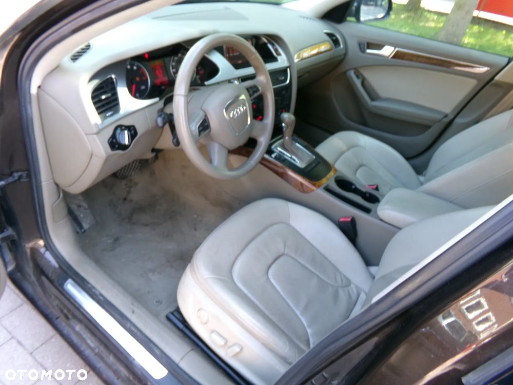Audi A4 Limousine 2.0 TFSI quattro S tronic Attraction - 3