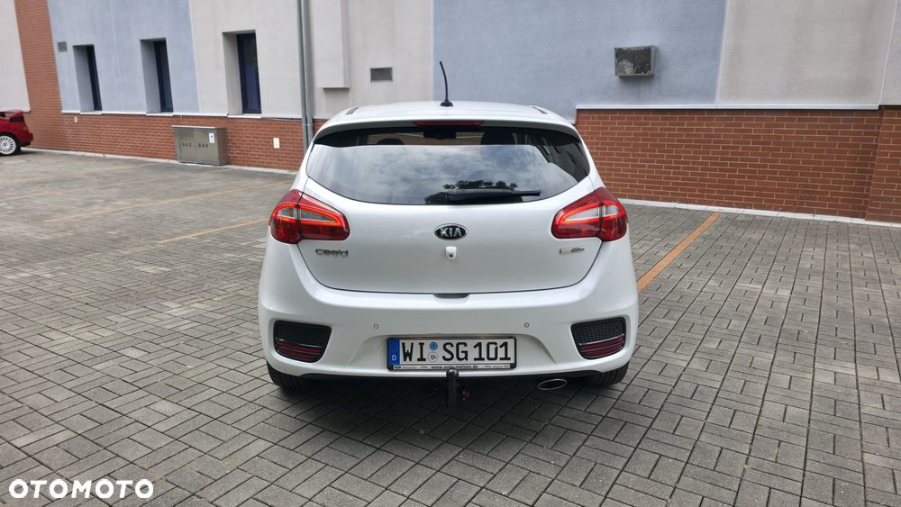 Kia Ceed 1.6 CRDi GT Line - 6