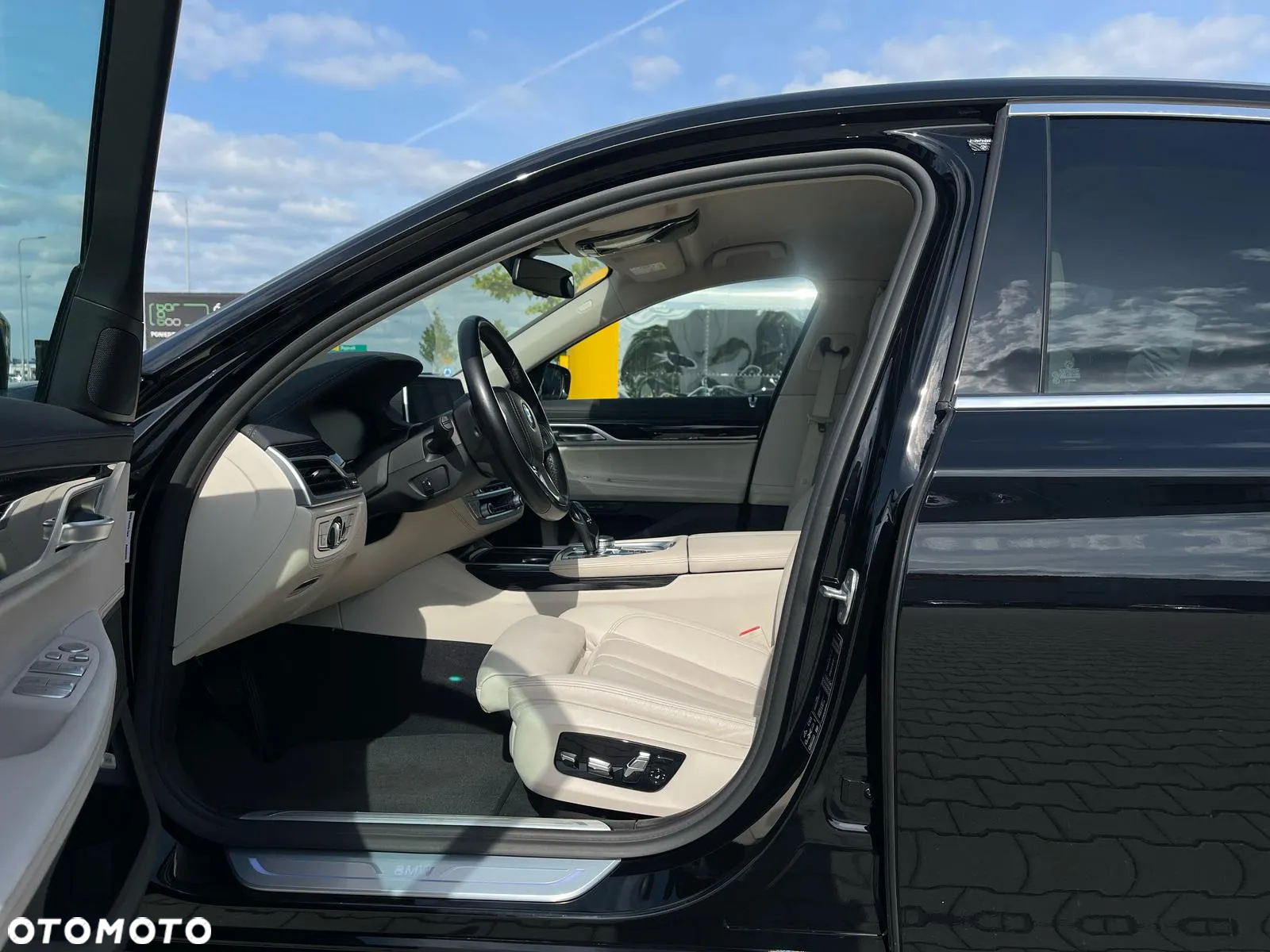 BMW Seria 7 - 10