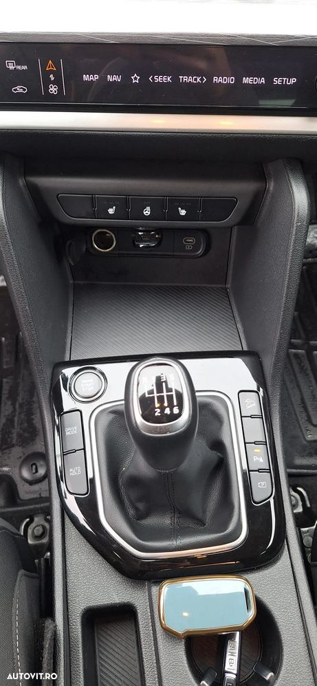 Kia Sportage 1.6 T-GDI 6MT 4x2 Style - 12