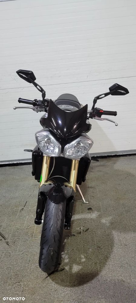 Triumph Street Triple - 17