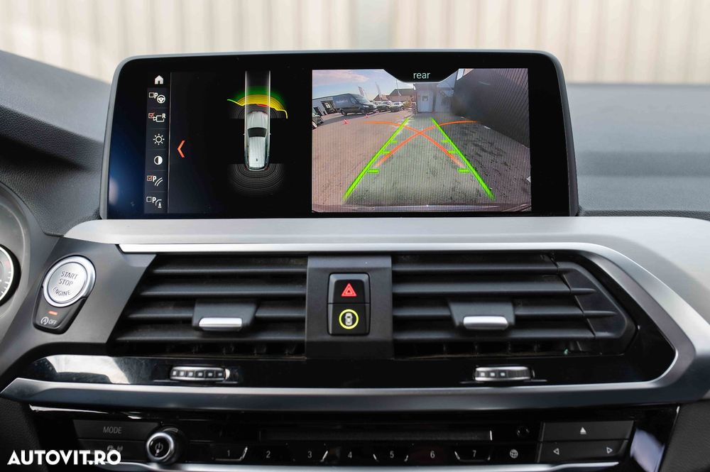 BMW X3 xDrive20i AT xLine - 28