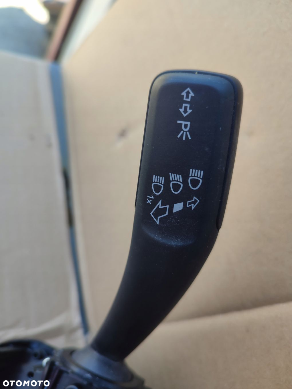 Przełącznik zespolony manetki AUDI A4 B8 8K0953502AT EUROPA - 2