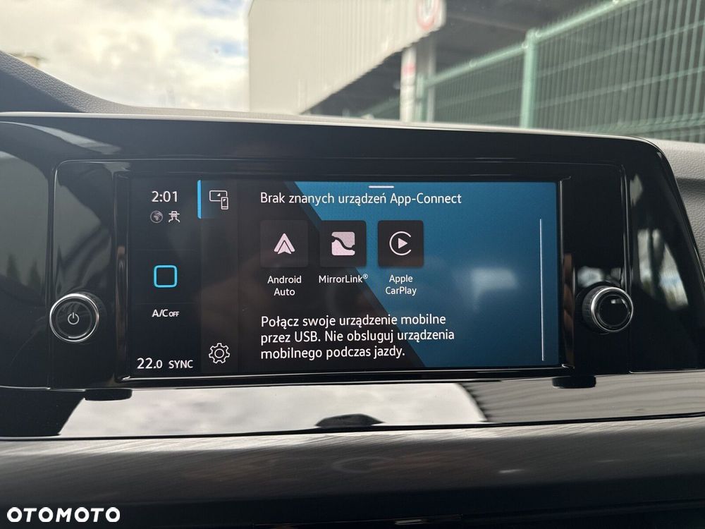 Volkswagen Golf 1.5 eTSI EVO Style DSG - 24