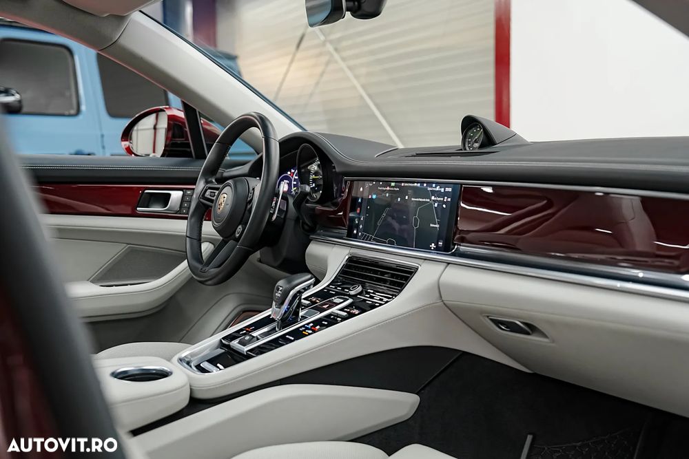 Porsche Panamera 4S E-Hybrid - 36