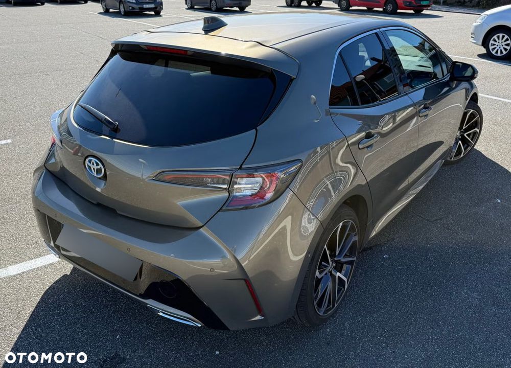 Toyota Corolla 2.0 Hybrid Executive - 7