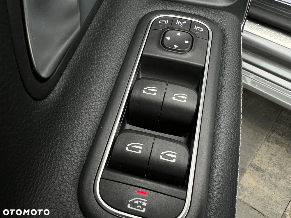 Mercedes-Benz CLA 220 d 8G-DCT - 34