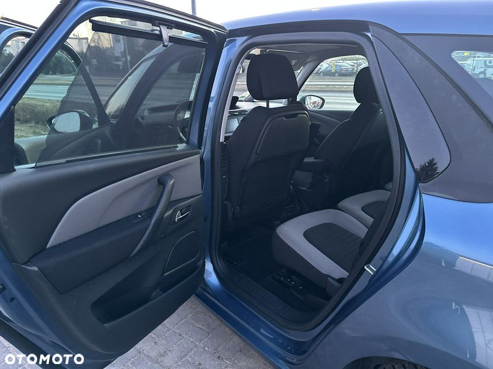 Citroën C4 Picasso - 16