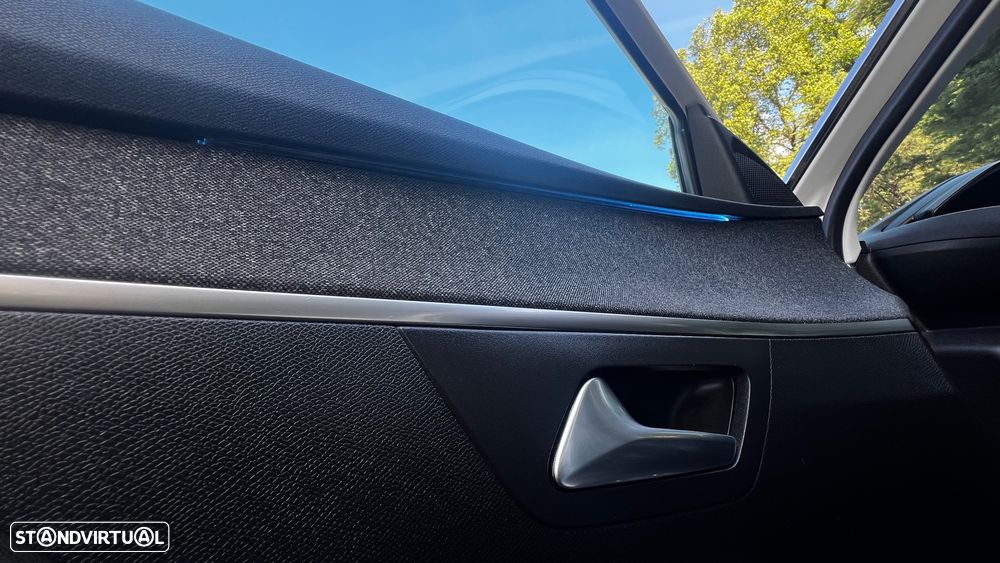 Peugeot 3008 PureTech 130 Stop & Start GPF Allure Pack - 23