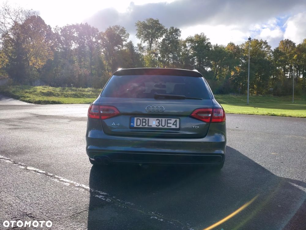 Audi A4 Avant 2.0 TDI - 8