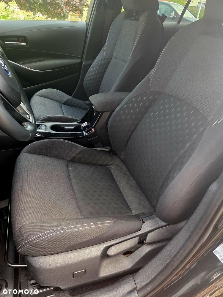 Toyota Corolla 1.8 Hybrid Comfort - 13