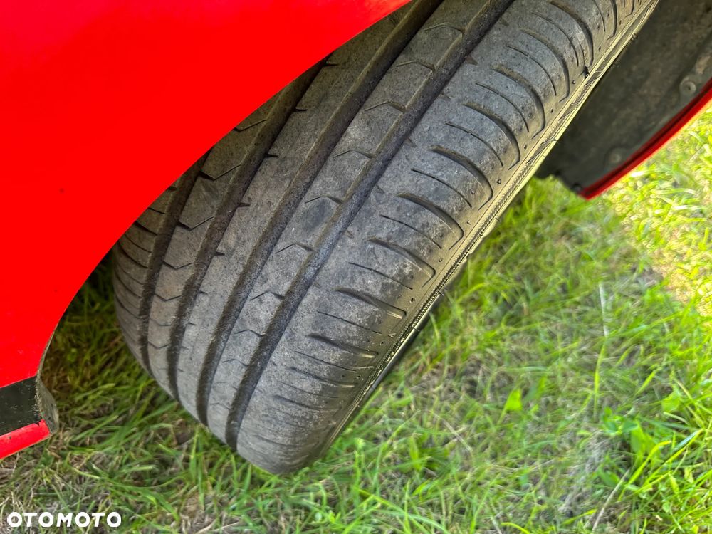 Volkswagen Polo 1.6 TDI Blue Motion Technology Comfortline - 18