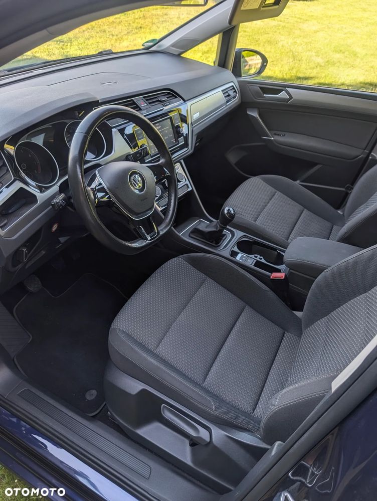 Volkswagen Touran 1.4 TSI BMT Comfortline - 13