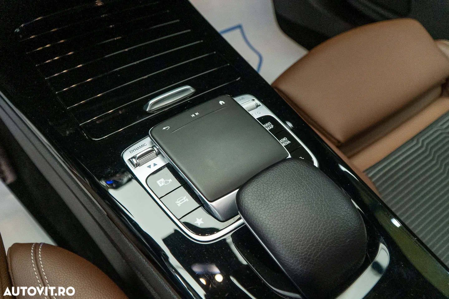 Mercedes-Benz CLA 180 d 7G-DCT Progressive - 24