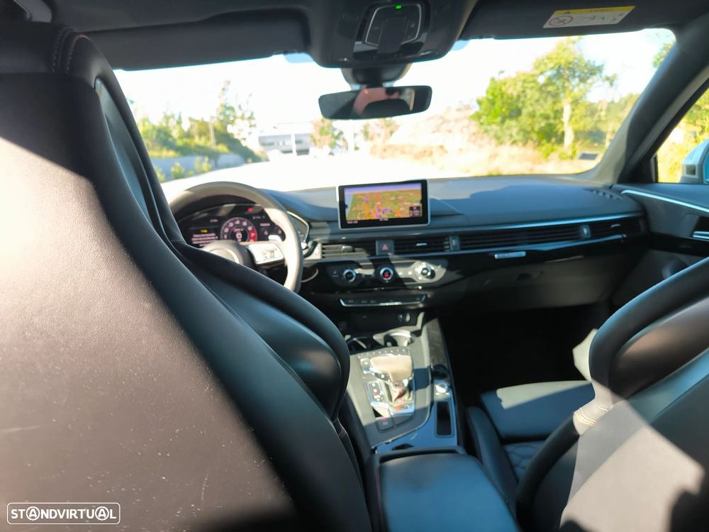Audi RS4 Avant 2.9 TSI quattro Tiptronic - 34