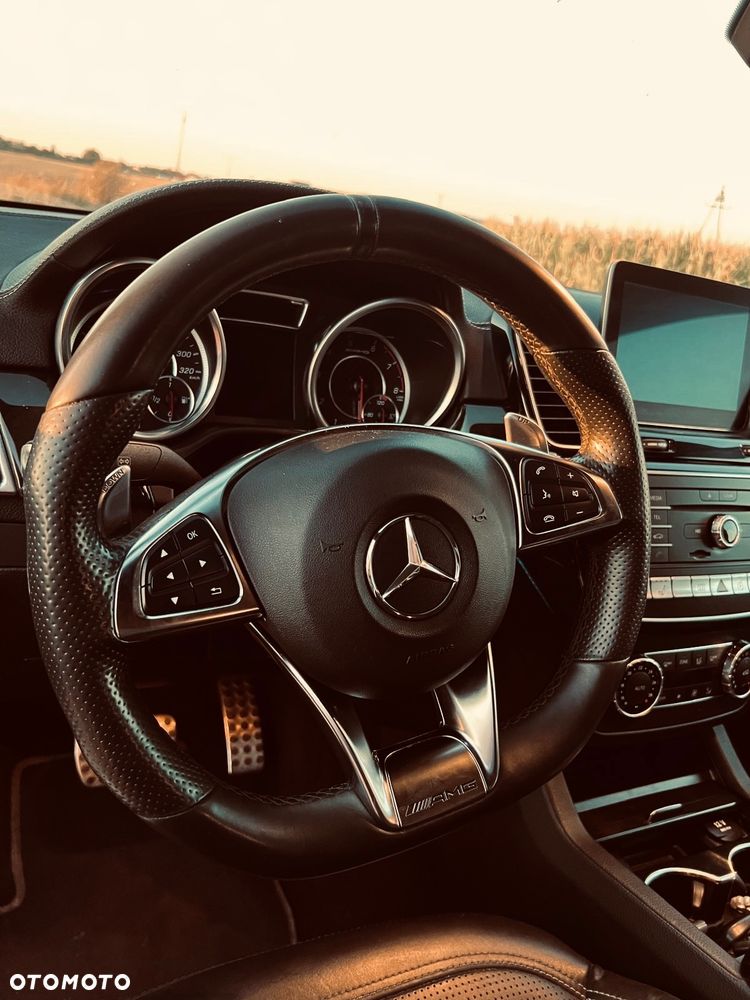 Mercedes-Benz GLE - 15