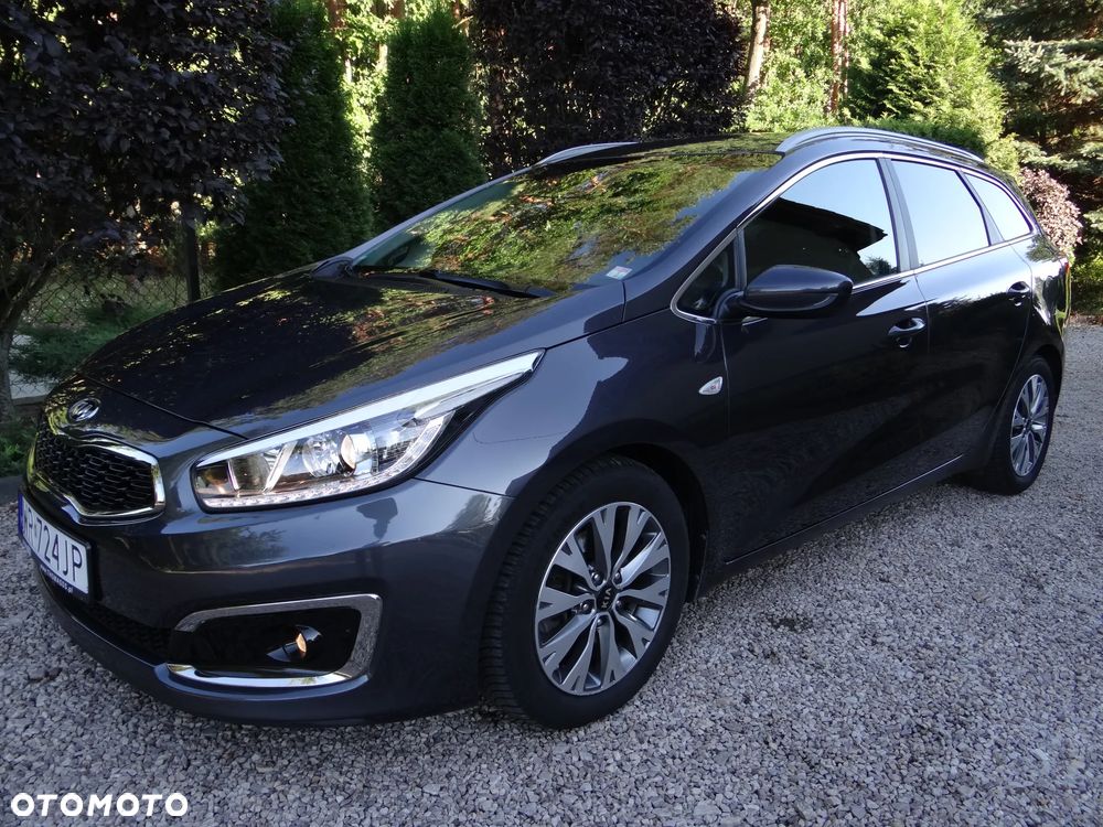 Kia Ceed 1.4 CVVT Dream-Team Edition - 1