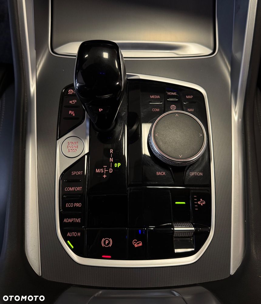 BMW X6 xDrive30d mHEV - 12