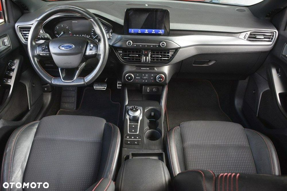 Ford Focus - 17