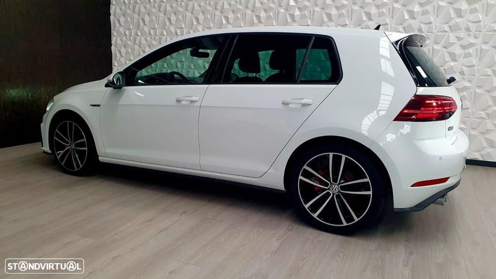 VW Golf 2.0 TDI GTD - 10