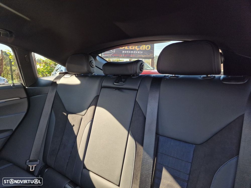 BMW i4 eDrive35 Desportiva M - 16