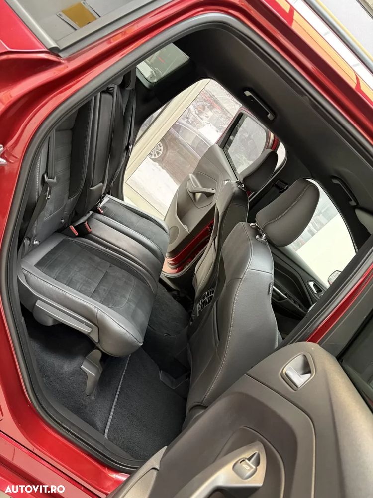 Ford Kuga - 12