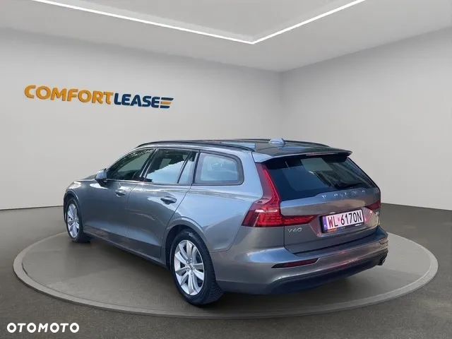 Volvo V60 D3 Momentum - 4