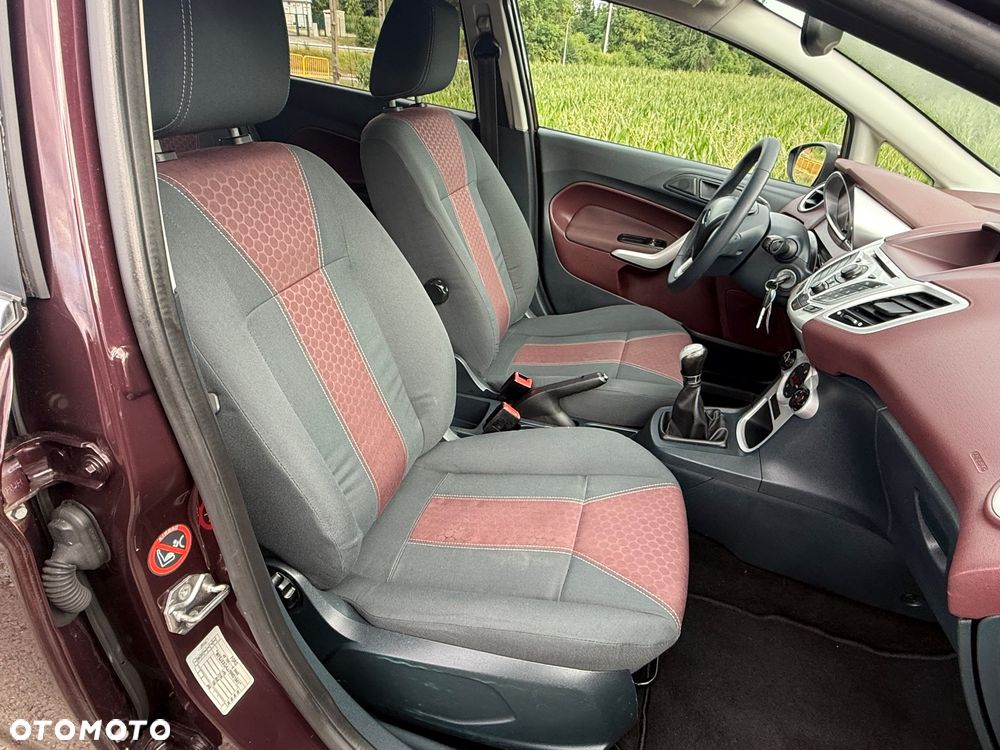 Ford Fiesta 1.4 Titanium - 18