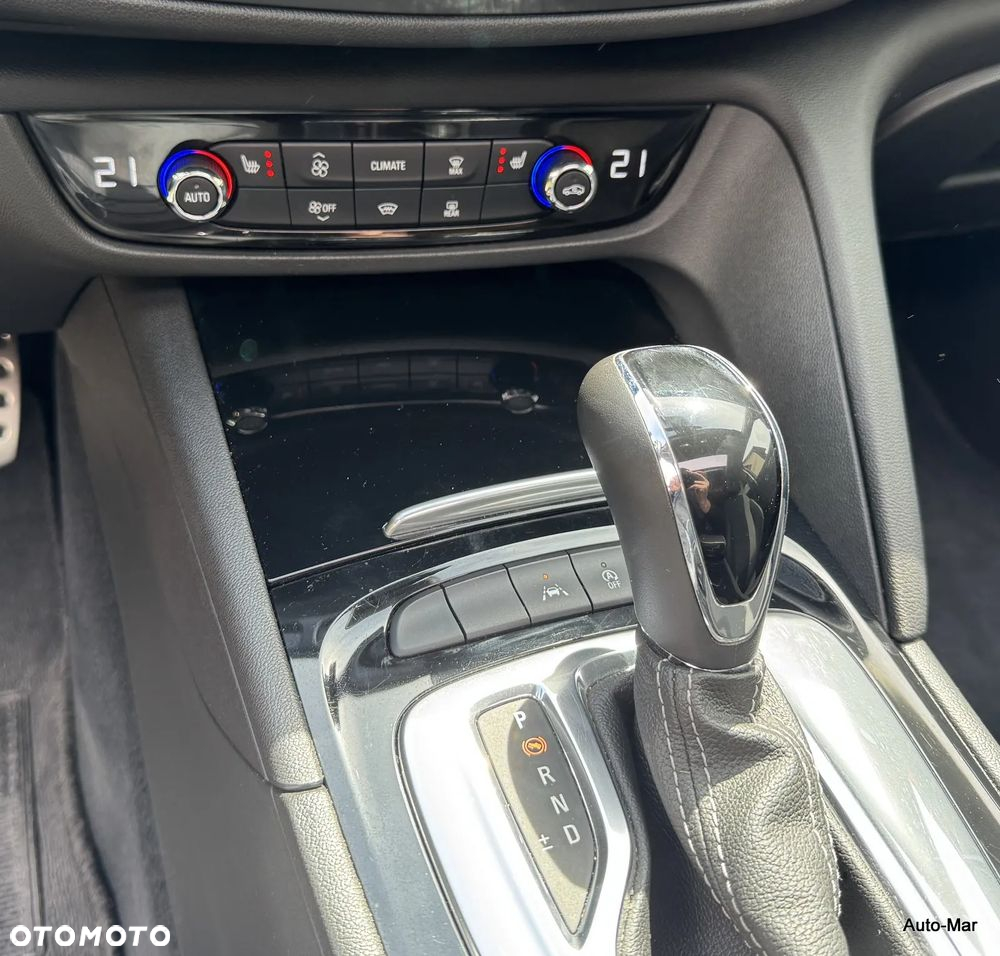 Opel Insignia Sports Tourer 1.5 Direct InjectionT Business Innovation - 25