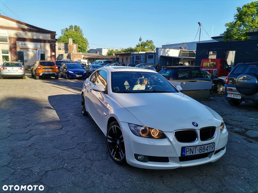 BMW Seria 3 320d - 10