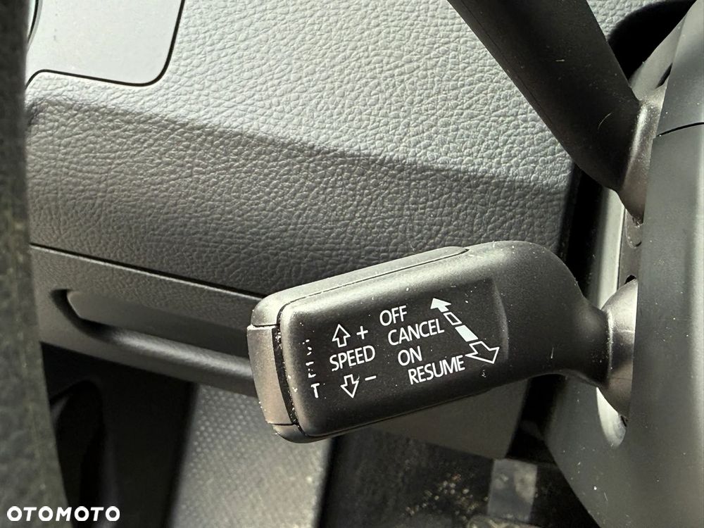 Volkswagen Passat Variant 1.6 TDI BlueMotion - 8