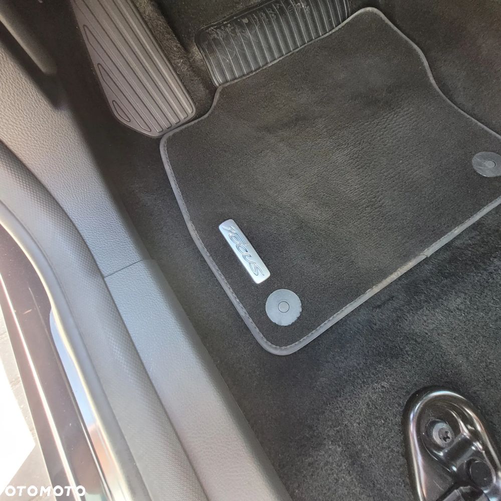 Ford Focus 1.5 EcoBoost STart-Stopp-System ST-LINE - 36