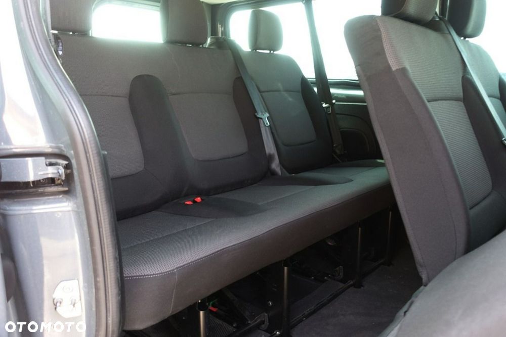 Renault Trafic Grand 2.0 dCi Escapade - 8