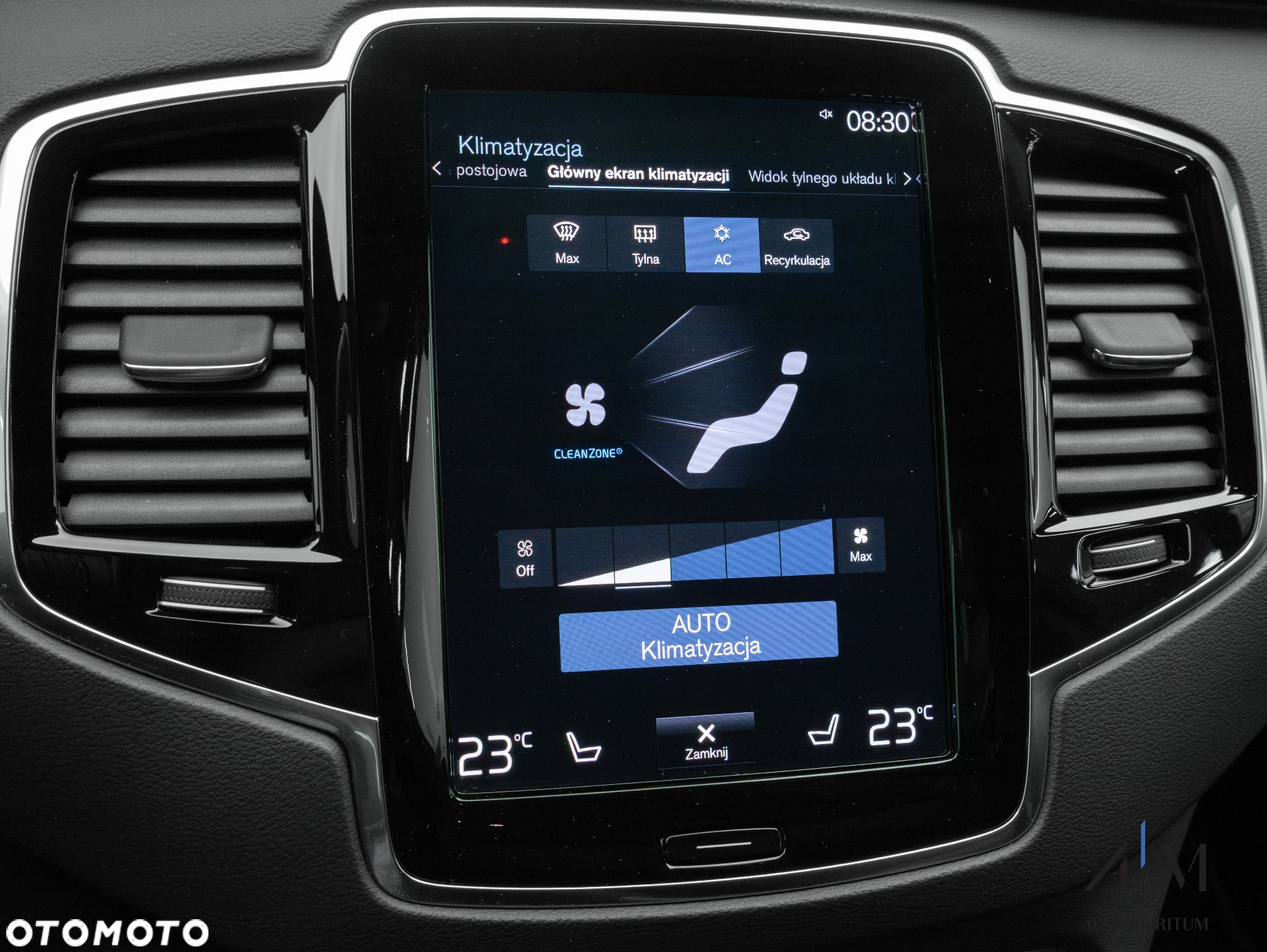 Volvo XC 90 B5 D AWD Ultimate Dark - 28