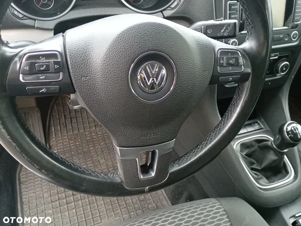 Volkswagen Golf - 12