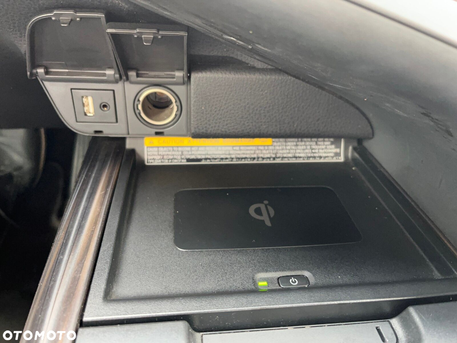 Toyota Camry - 28