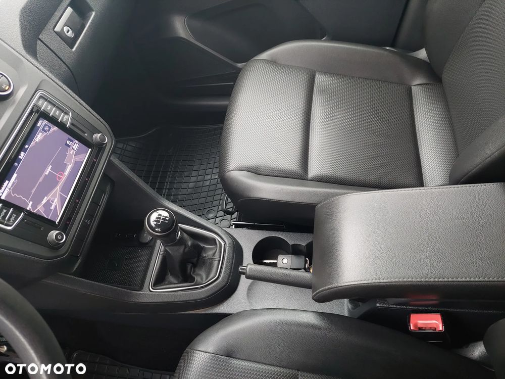 Volkswagen Caddy Maxi 2.0 TDI Trendline Mixt - 19